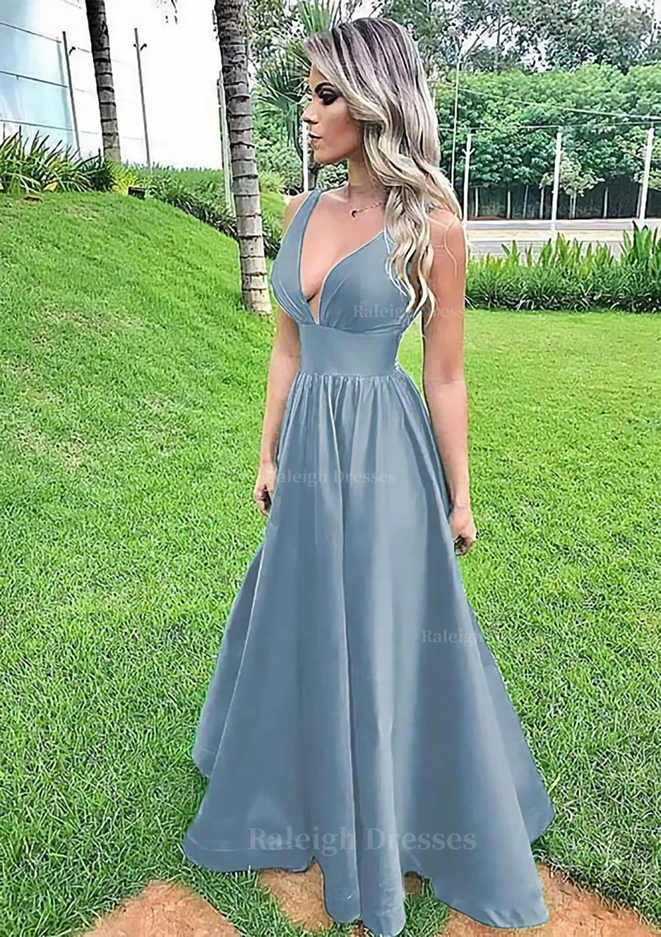 A-line V Neck Sleeveless Long/Floor-Length Satin Prom Dress With Pleated